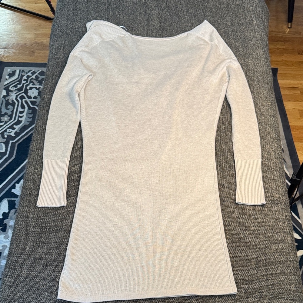 Lululemon Serenity Sweater Wrap
Heathered Cashew / Coal Reversible est 6-8 - Picture 11 of 11
